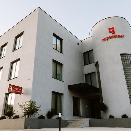 Hotel Septembar Ποντγορίτσα Εξωτερικό φωτογραφία