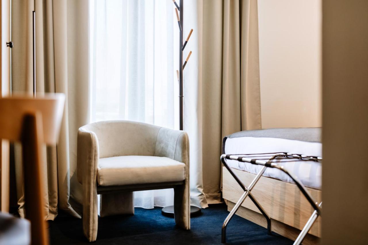 Hotel Septembar Ποντγορίτσα Εξωτερικό φωτογραφία