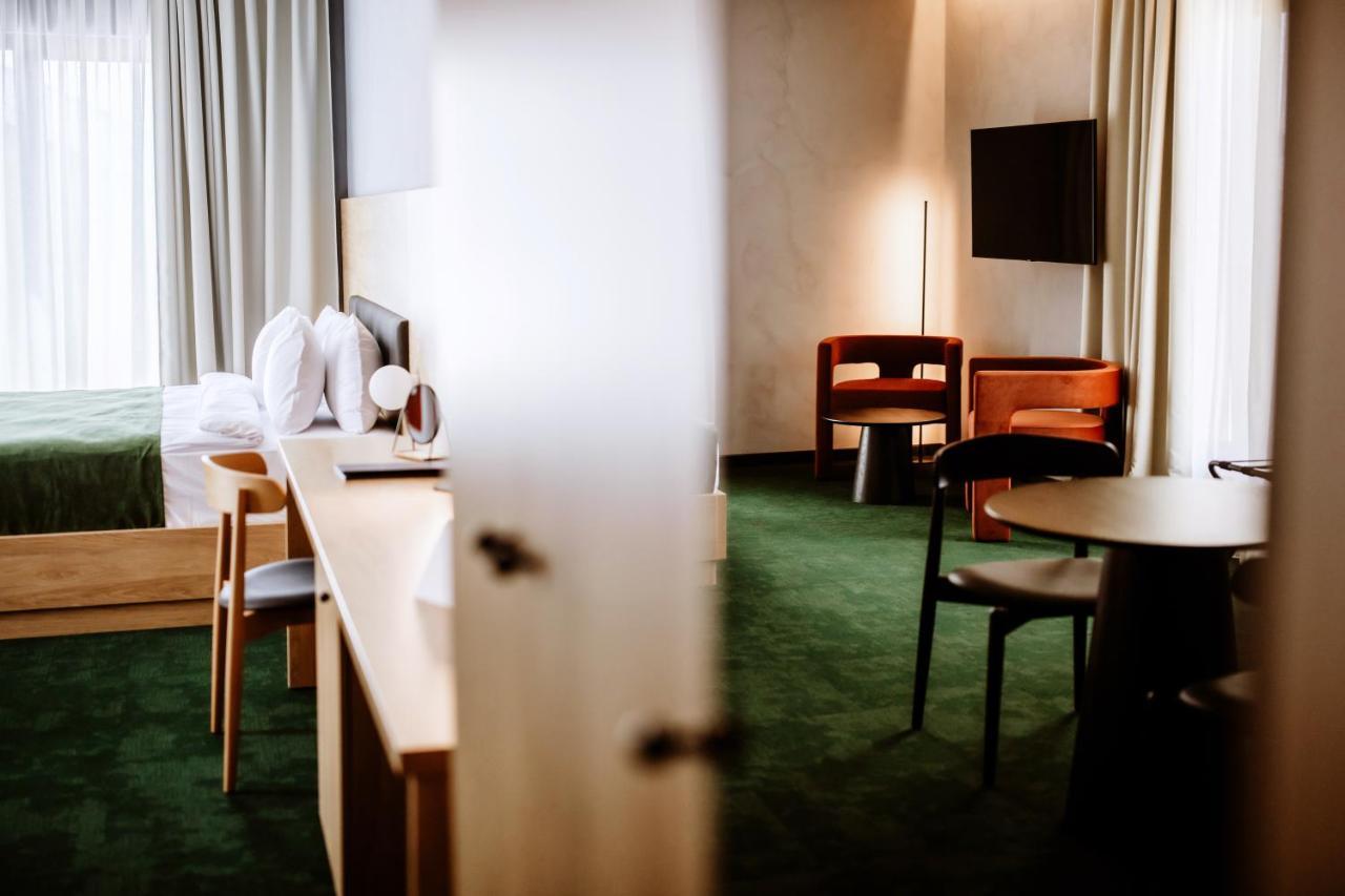 Hotel Septembar Ποντγορίτσα Εξωτερικό φωτογραφία